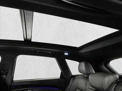 Certified 2025 Audi Q5 Premium w/ Convenience Package image 20