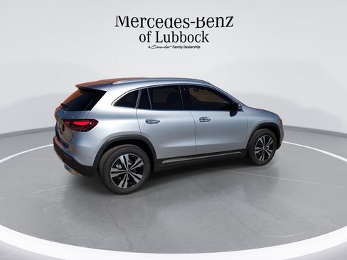 New 2025 Mercedes-Benz GLA 250 GLA 250 image 8