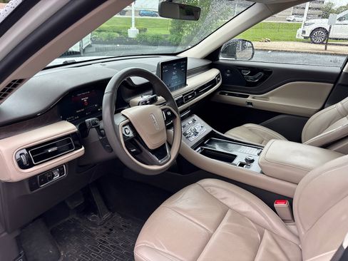 Used 2024 Lincoln Aviator Reserve w/ Equipment Group 201A AWD/4WD image 24