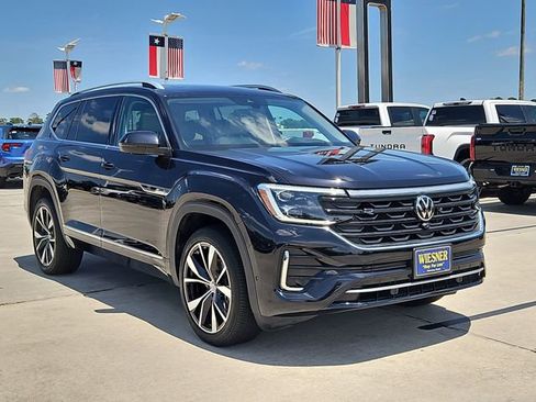 Used 2024 Volkswagen Atlas SEL Premium R-Line AWD/4WD image 3