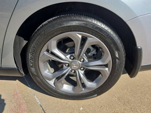 Used 2024 Honda Accord EX image 9