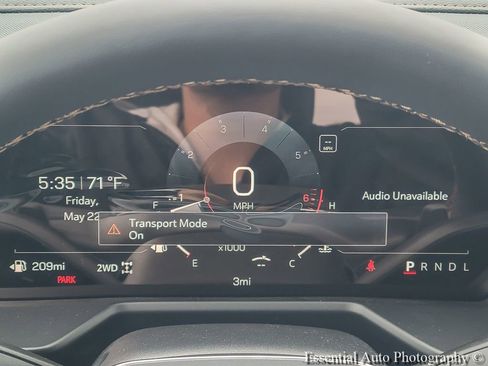 New 2026 GMC Acadia AT4 w/ Luxury Package AWD/4WD image 12