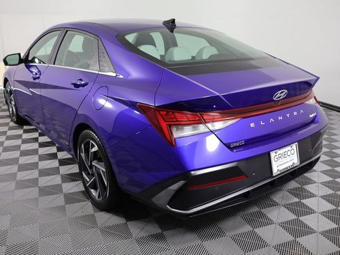 Used 2024 Hyundai Elantra Limited FWD image 6