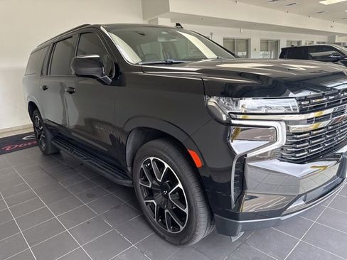 Used 2021 Chevrolet Suburban RST w/ Rear Media and Nav Package AWD/4WD image 2