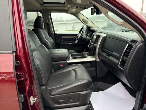 Used 2017 RAM 1500 Laramie w/ Convenience Group AWD/4WD image 44