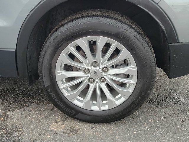 Certified 2024 Cadillac XT4 Luxury w/ Cold Weather Package FWD image 38