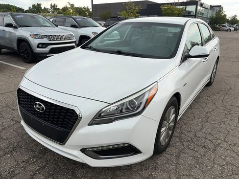 Used 2017 Hyundai Sonata SE FWD image 1