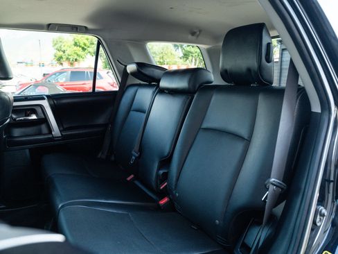 Used 2018 Toyota 4Runner Limited AWD/4WD image 18