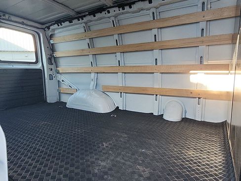 Used 2024 Chevrolet Express 2500 w/ Driver Convenience Package image 21