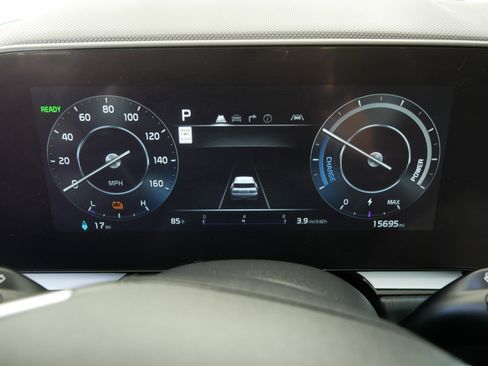 Certified 2024 Kia Niro Wind w/ Wind Preserve Package FWD image 21