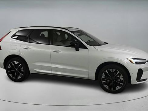 Certified 2026 Volvo XC60 B5 Plus w/ Protection Package Premier AWD/4WD image 2