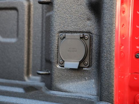 New 2026 GMC Sierra 2500 SLE w/ SLE Value Package; image 9