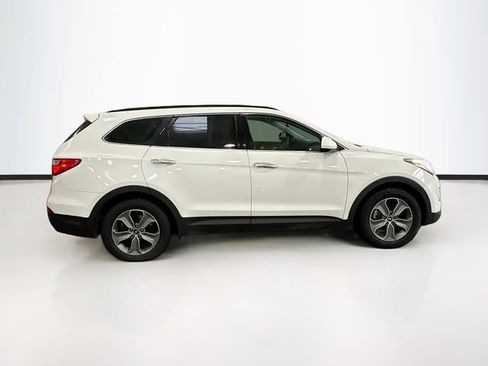 Used 2016 Hyundai Santa Fe SE image 5