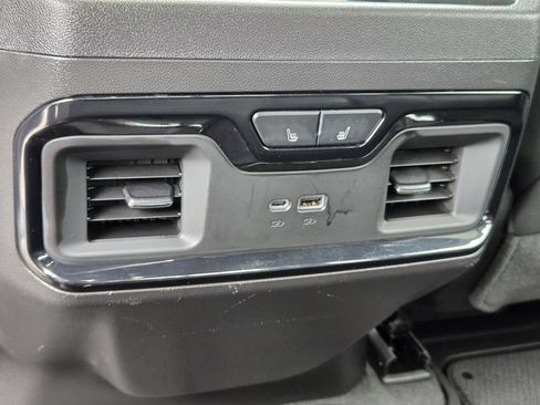 Used 2025 GMC Sierra 1500 AT4 w/ Technology Package AWD/4WD image 35