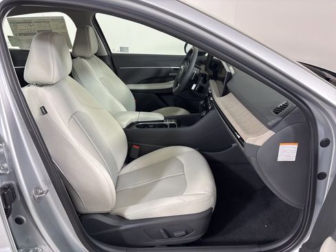 New 2025 Hyundai Sonata SEL image 12
