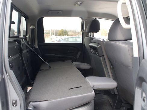 Used 2023 Nissan Titan S w/ S Utility Package image 29