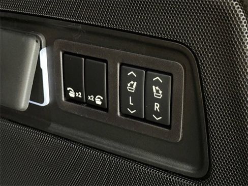 New 2026 Cadillac Escalade Luxury w/ LPO, Radiant Package image 6