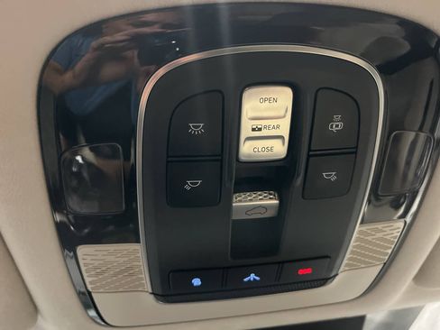 Used 2020 Hyundai Palisade Limited AWD/4WD image 27