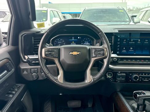 Certified 2023 Chevrolet Silverado 1500 High Country w/ High Country Premium Package AWD/4WD image 23