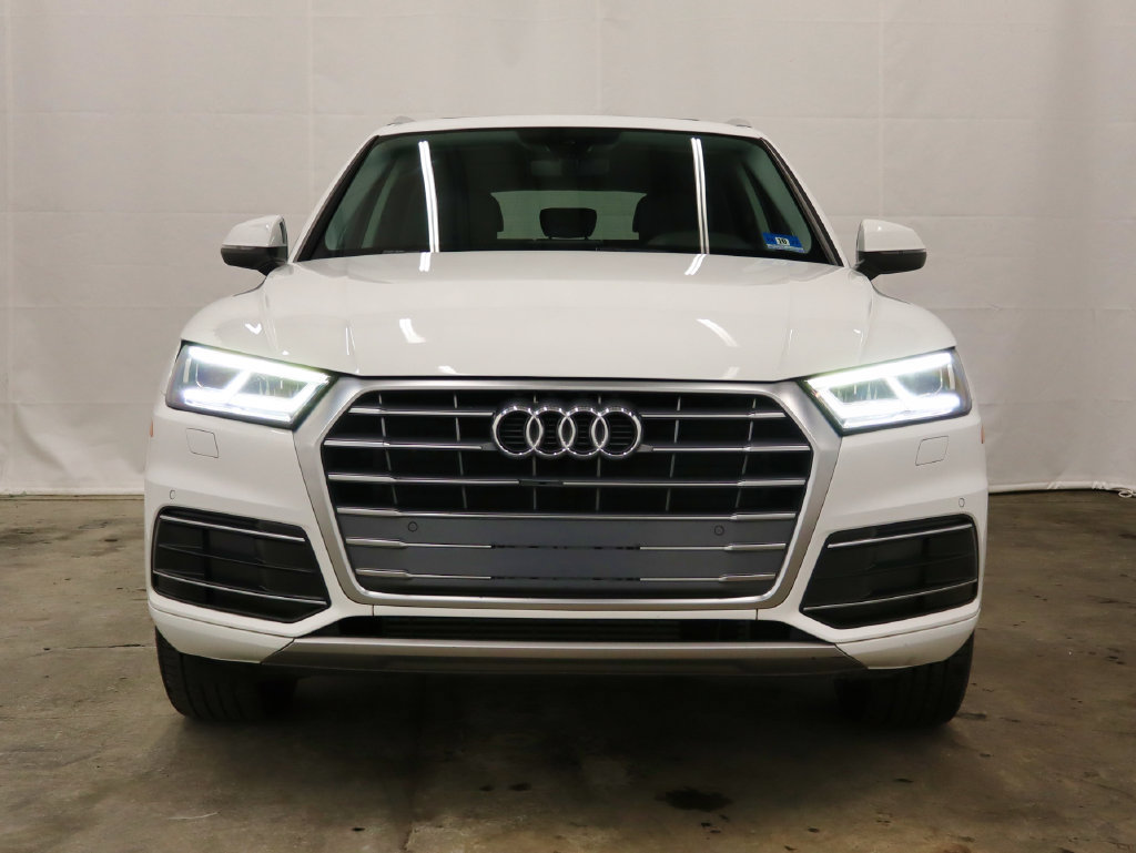 Used 2018 Audi Q5 2.0T Premium Plus w/ Premium Plus Package AWD/4WD image 3