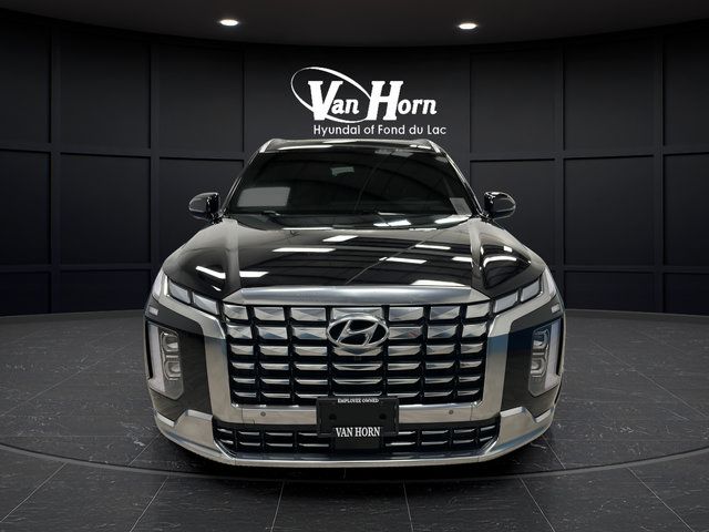 Used 2024 Hyundai Palisade Calligraphy AWD/4WD image 2