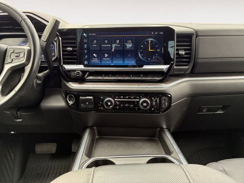 Used 2024 Chevrolet Silverado 2500 LTZ w/ LTZ Plus Package image 11