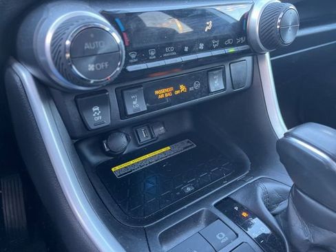 Used 2020 Toyota RAV4 XSE AWD/4WD image 25