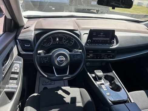 Used 2023 Nissan Rogue S FWD image 25