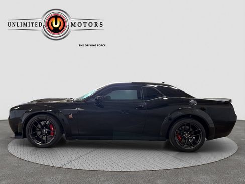 Used 2022 Dodge Challenger R/T Scat Pack RWD image 12