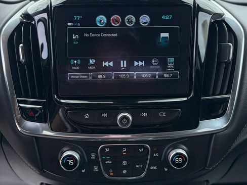 Used 2019 Chevrolet Traverse LT FWD image 13