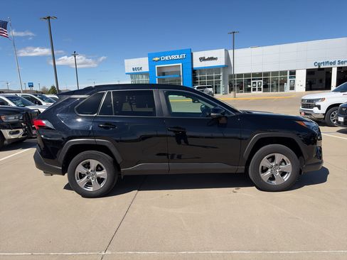 Used 2023 Toyota RAV4 XLE AWD/4WD image 1