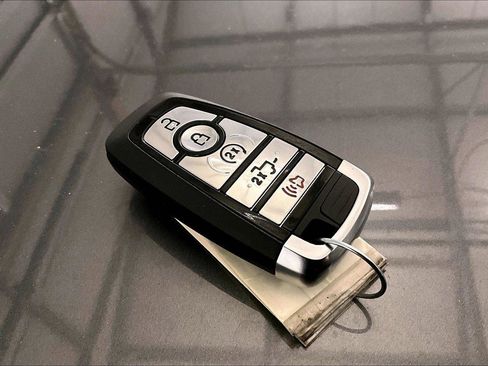 Used 2024 Ford F350 Lariat w/ Lariat Ultimate Package image 9