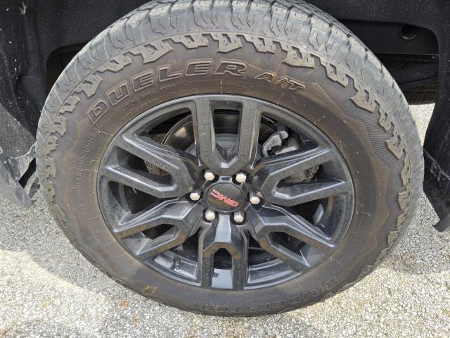 Used 2025 GMC Sierra 1500 Elevation w/ Elevation Premium Package AWD/4WD image 6