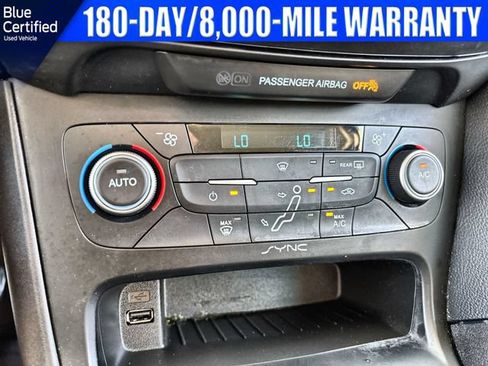 Used 2018 Ford Focus SE FWD image 27