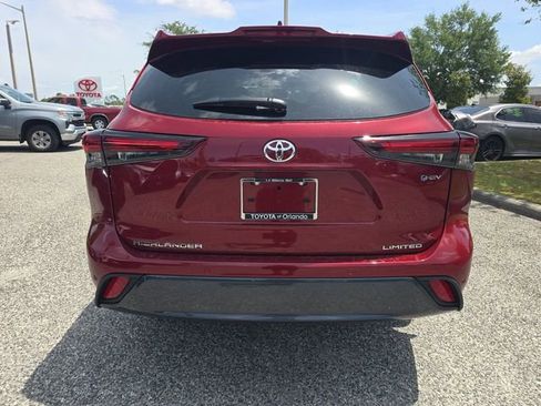 New 2026 Toyota Highlander Limited AWD/4WD image 5