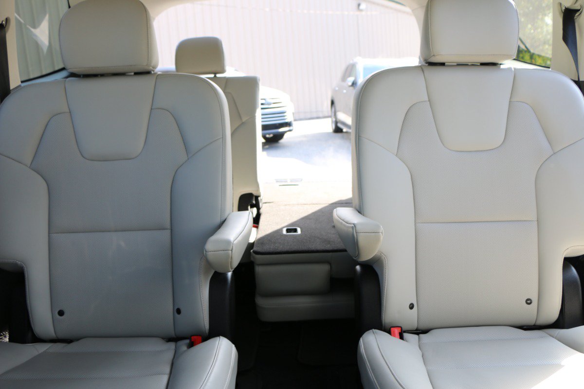 Used 2025 Kia Telluride S FWD image 29