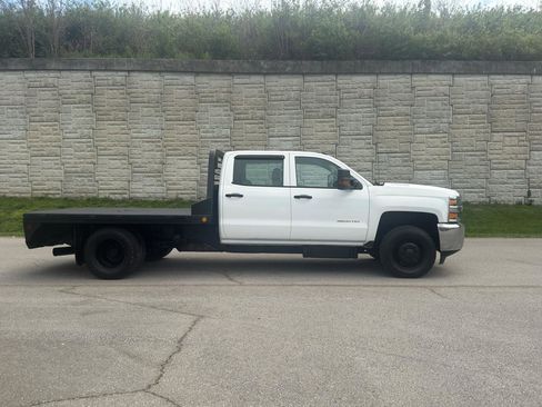 Used 2016 Chevrolet Silverado 3500 W/T w/ WT Convenience Package image 2