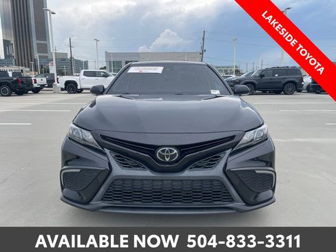 Certified 2022 Toyota Camry SE FWD image 9