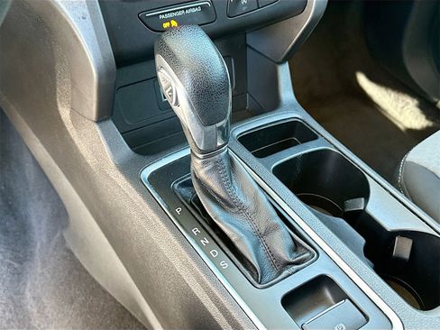 Used 2018 Ford Escape SE image 16