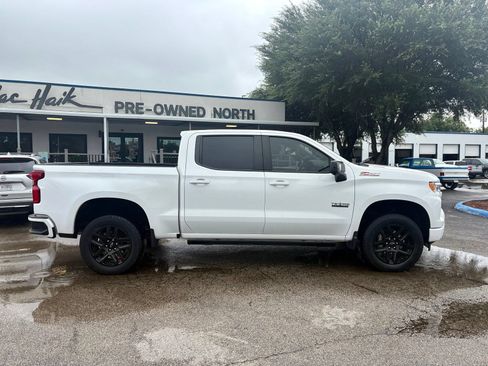 Used 2023 Chevrolet Silverado 1500 RST AWD/4WD image 2
