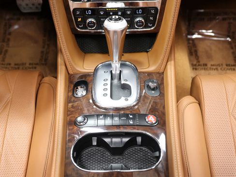 Used 2014 Bentley Flying Spur W12 AWD/4WD image 46