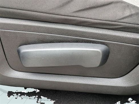 Used 2024 RAM 1500 Classic SLT image 20