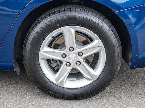 Used 2019 Chevrolet Malibu LS image 12