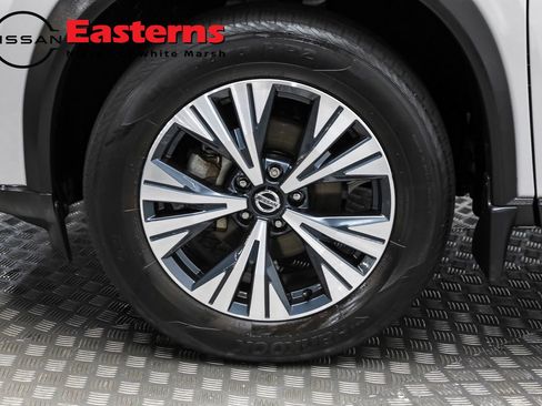 Used 2021 Nissan Rogue SV image 57