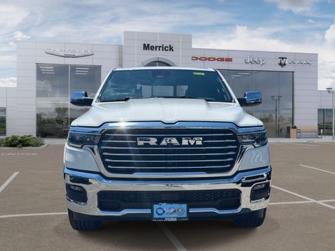 Used 2026 RAM 1500 Laramie AWD/4WD image 4
