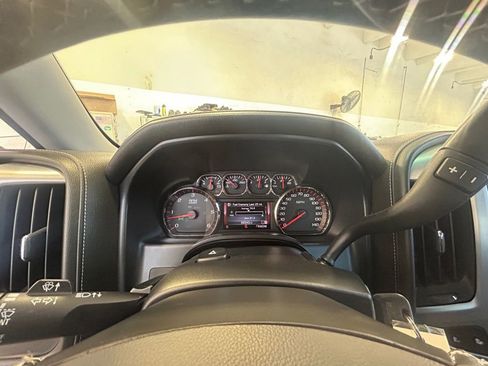 Used 2015 GMC Sierra 1500 SLT w/ SLT Crew Cab Value Package image 38