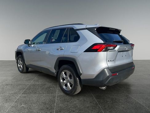 Used 2024 Toyota RAV4 XLE AWD/4WD image 7