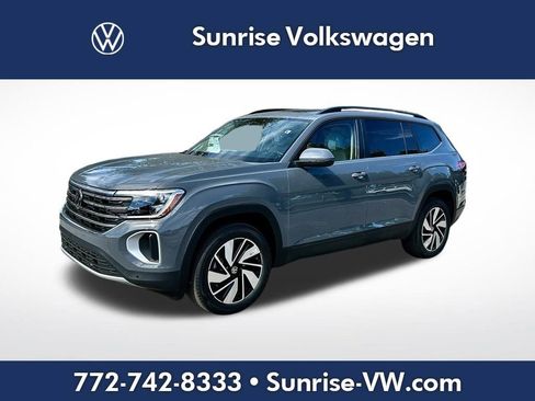 New 2026 Volkswagen Atlas SE FWD image 1