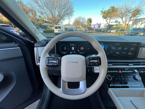 Used 2025 Hyundai Santa Fe SEL image 37