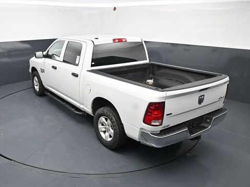 Used 2022 RAM 1500 Classic SLT AWD/4WD image 44